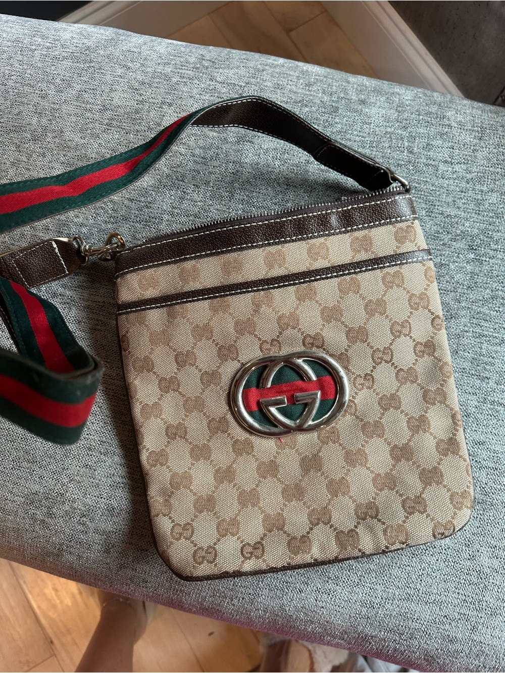 Gucci Beige GG Supreme Messenger with Green and Red Web